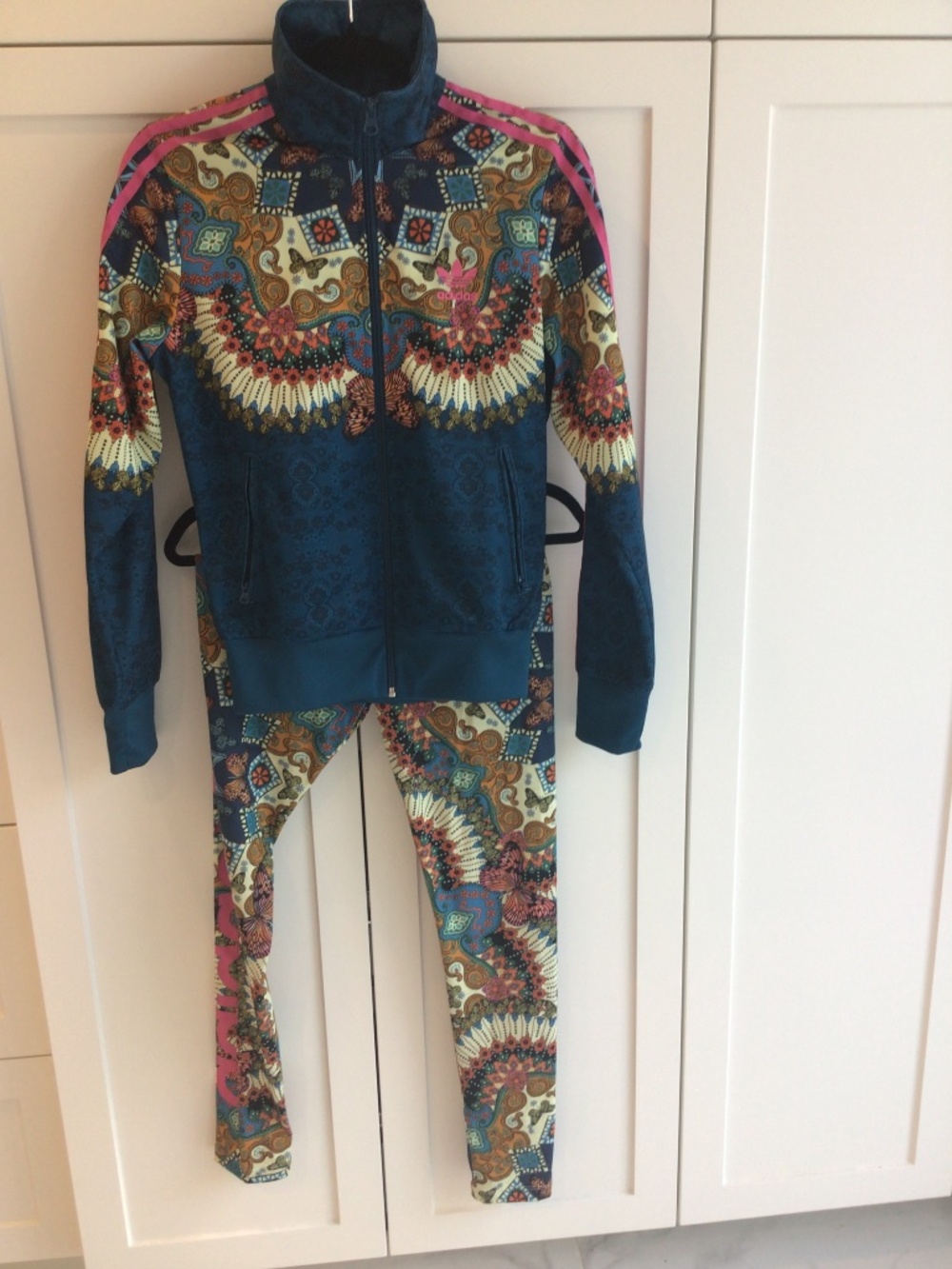 Adidas SET VINTAGE hard to find Small NWOT